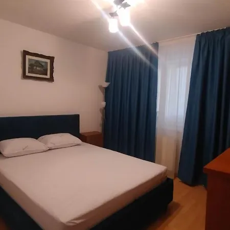 Tomis 1 Apartament *